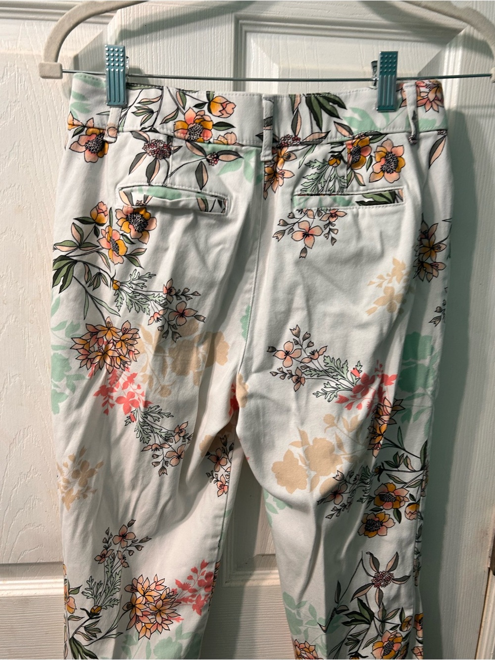 St. John's Bay White Floral Print Chinos - Picture 5 of 6